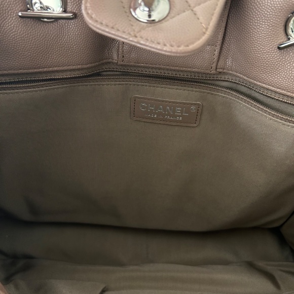 Authentic Chanel Tote - Picture 5 of 5